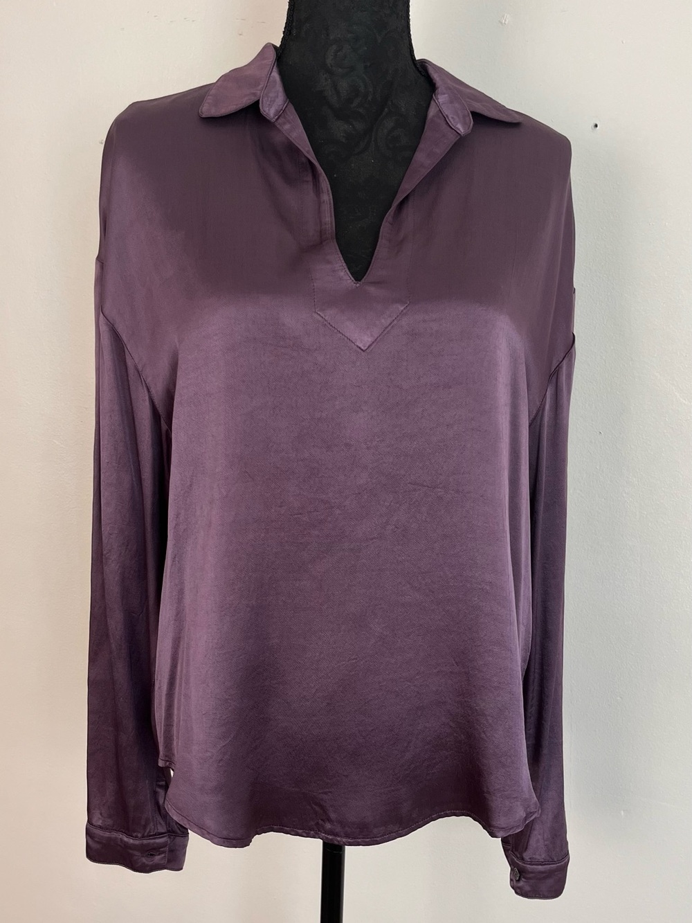 Raquel Allegra Satin like Long-Sleeve Blouse - Plum